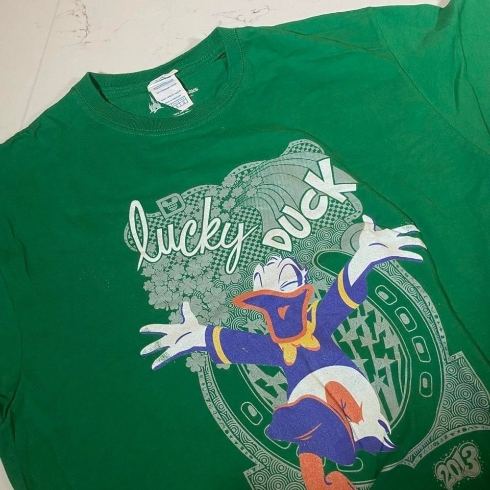 Disney‎ Parks Lucky Duck Donald Duck St. Patrick's Day Graphic T-Shirt Size L